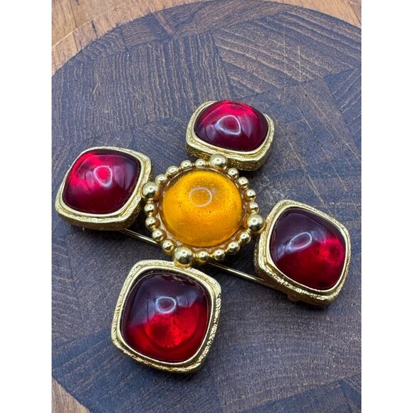 Vintage Gold Tone Carlisle Brooch Pin With Red & Amber Glass Cabochons Maltese C - Picture 4 of 6